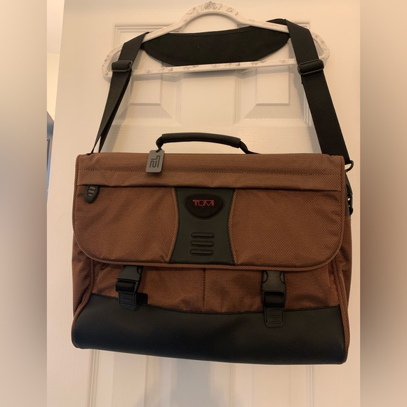 Tumi Other - TUMI T2 Copper & Black 508 Wall Small Messenger Bag Office Travel Laptop Sleek